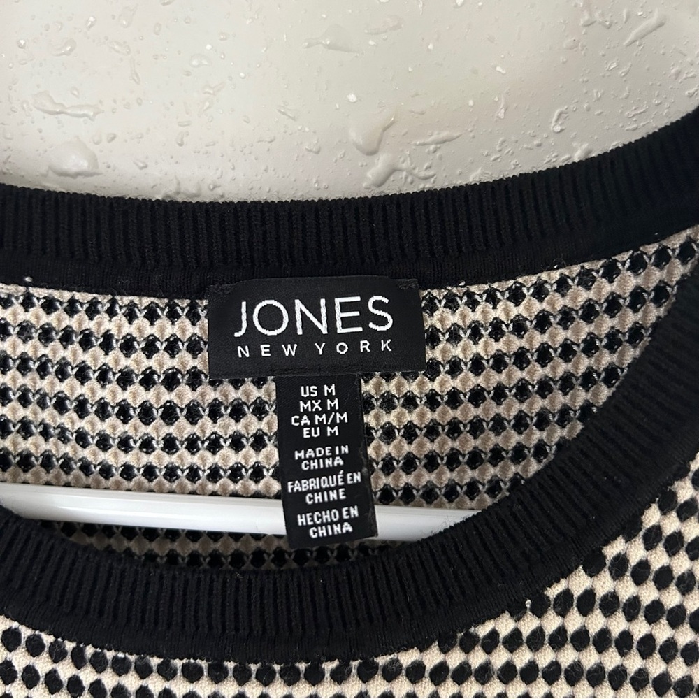 Jones New York Black Cream Checkered Sleeveless Blouse Top Preppy Office Neutral - Picture 2 of 6